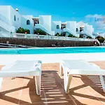 Sea Garden דירה